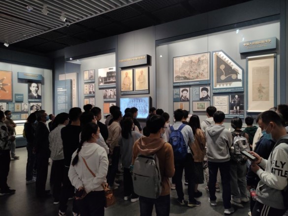 图片14-抵抗侵略的英雄.jpg